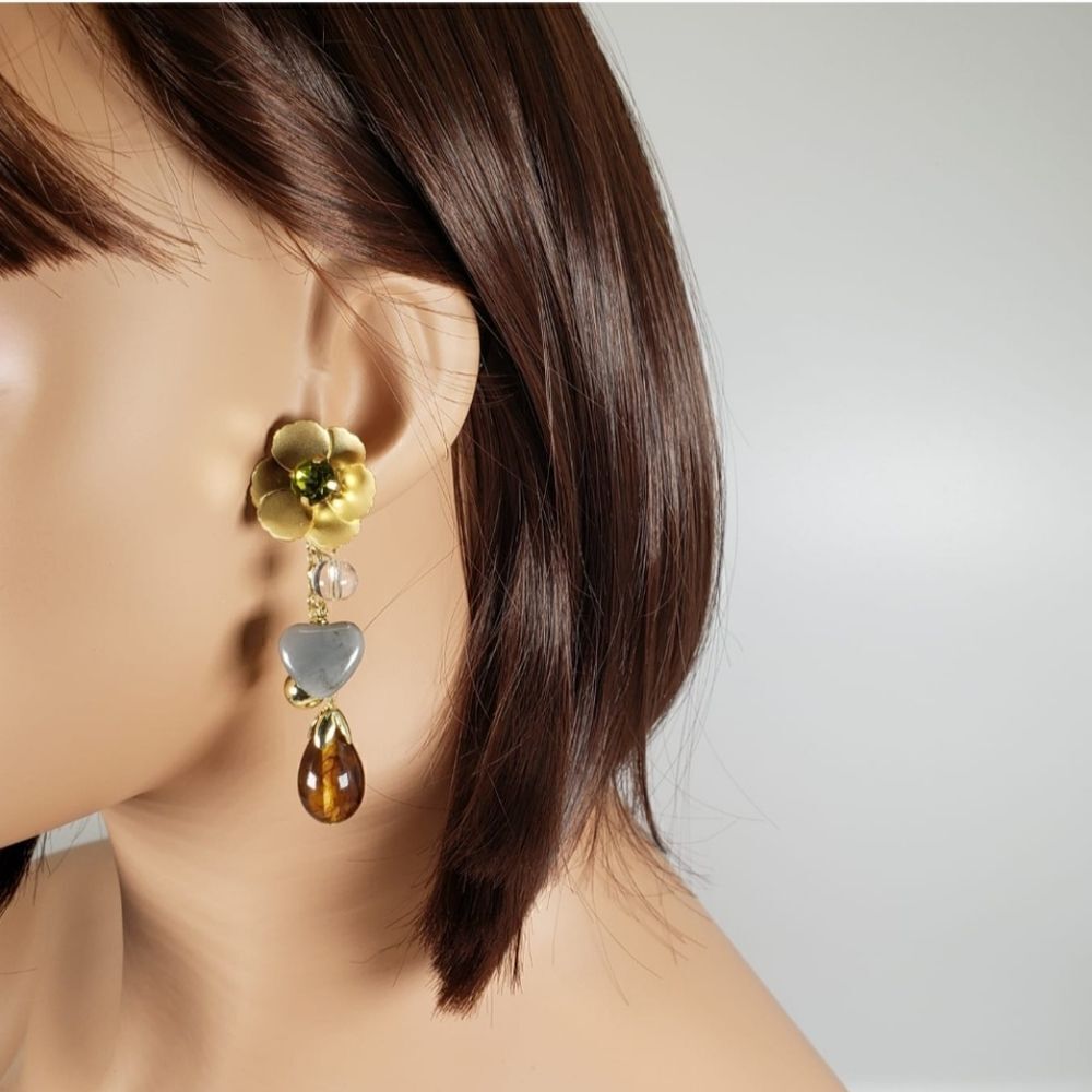 Brand New Gold Flower Bead Stone Earrings